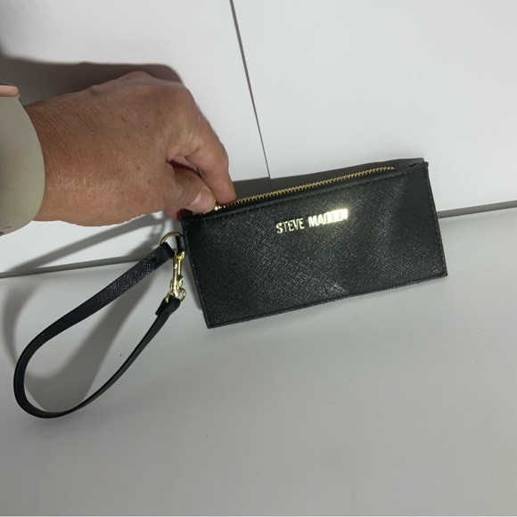 Steve Madden Black Zippered Four Card Wristlet w/Gold Hardware & Faux Gold Logo - Picture 14 of 16